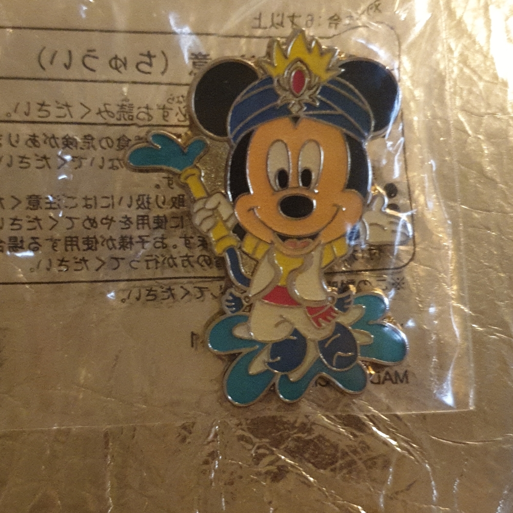 Disney Mickey Mouse pin